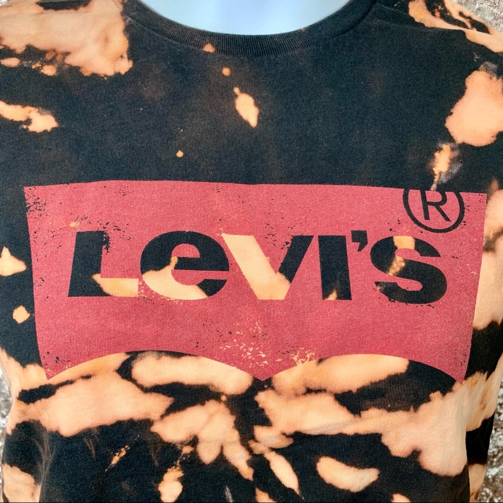 Levi’s Custom Bleach Tee - image 3